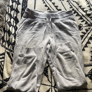 Lululemon scuba sweatpants size 4 grey